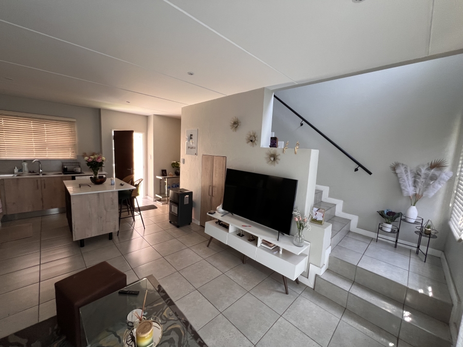 To Let 2 Bedroom Property for Rent in Albertsdal Gauteng