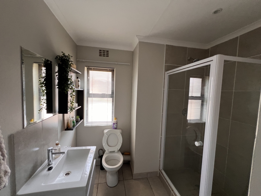 To Let 2 Bedroom Property for Rent in Albertsdal Gauteng