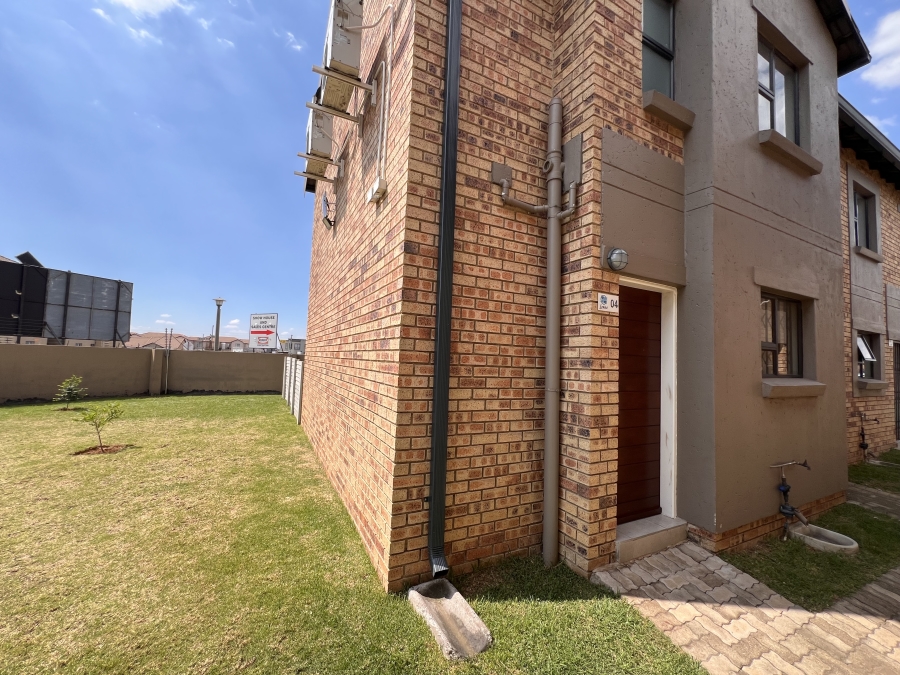 To Let 2 Bedroom Property for Rent in Albertsdal Gauteng