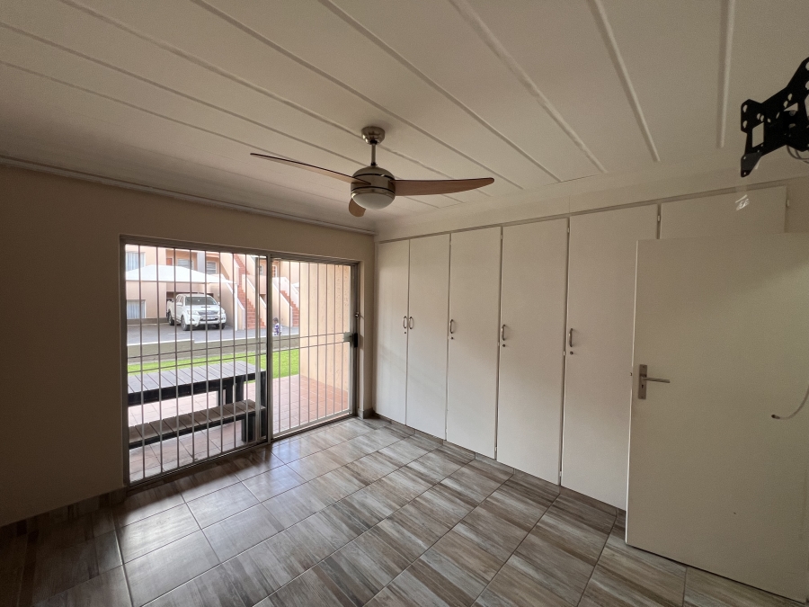 To Let 2 Bedroom Property for Rent in Randhart Gauteng