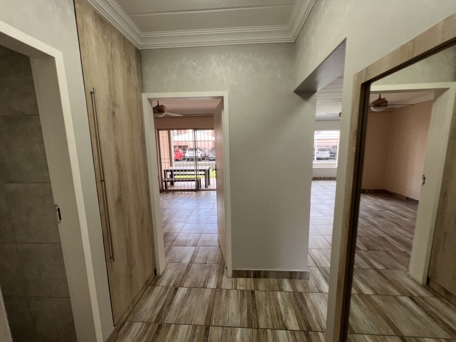 To Let 2 Bedroom Property for Rent in Randhart Gauteng