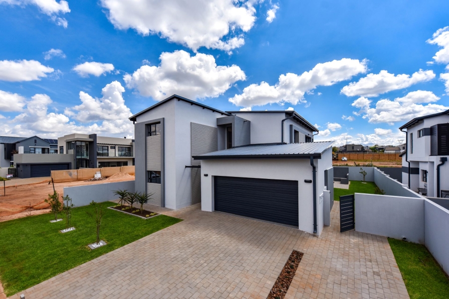 5 Bedroom Property for Sale in Fountainbrook Estate Gauteng