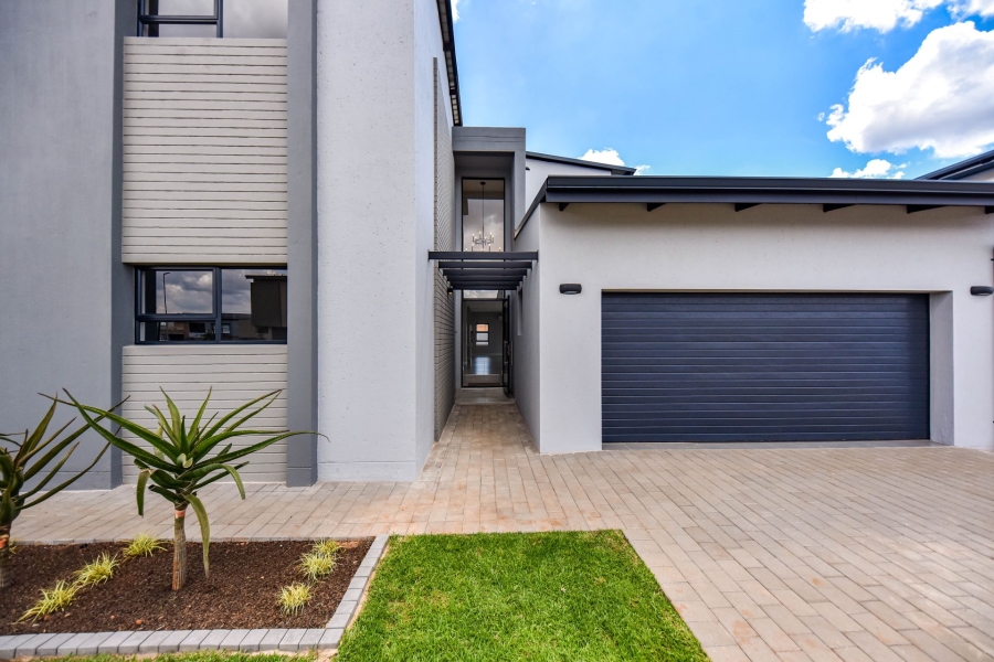 5 Bedroom Property for Sale in Fountainbrook Estate Gauteng