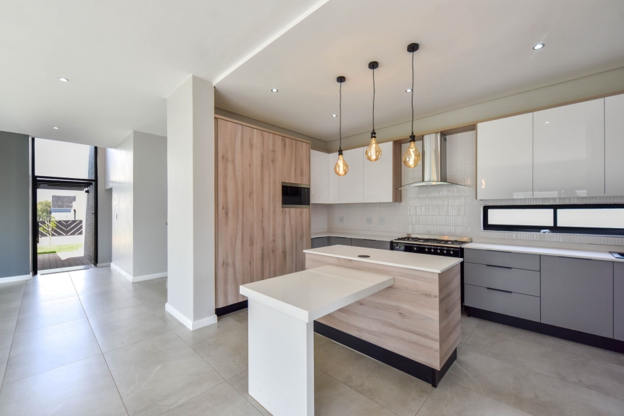 5 Bedroom Property for Sale in Fountainbrook Estate Gauteng