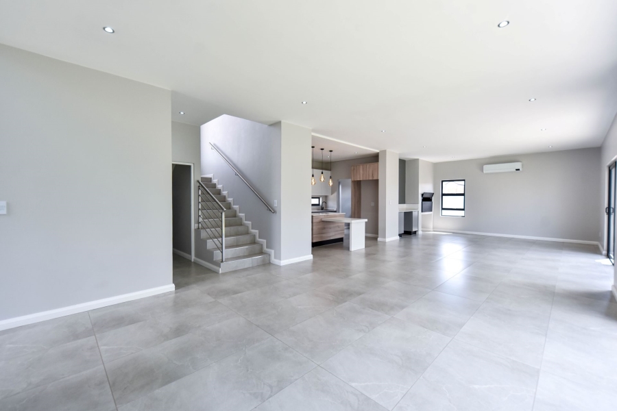 5 Bedroom Property for Sale in Fountainbrook Estate Gauteng