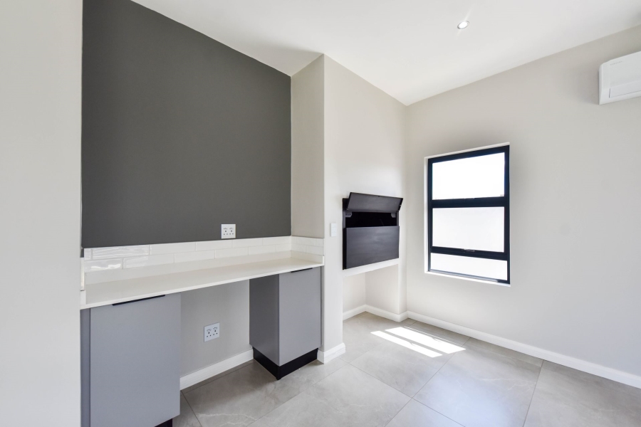 5 Bedroom Property for Sale in Fountainbrook Estate Gauteng