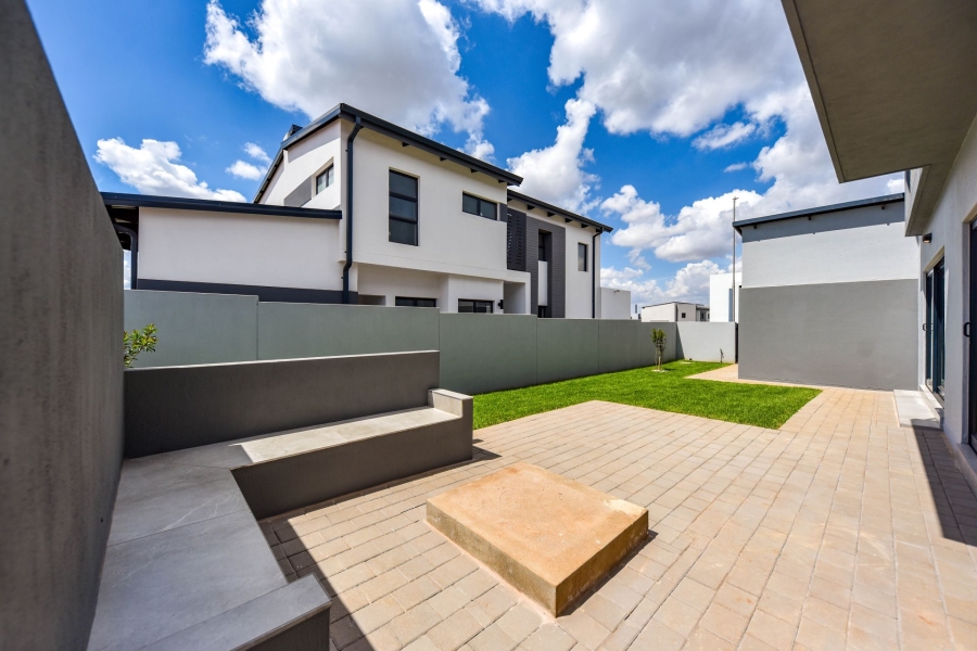 5 Bedroom Property for Sale in Fountainbrook Estate Gauteng