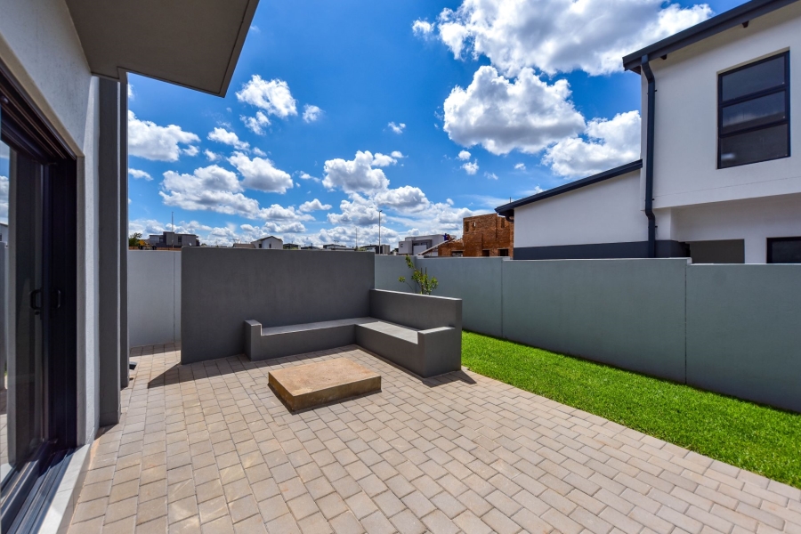 5 Bedroom Property for Sale in Fountainbrook Estate Gauteng