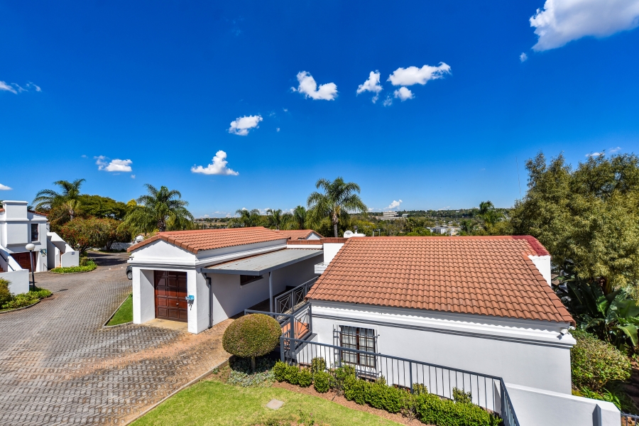 2 Bedroom Property for Sale in Erasmuskloof Gauteng