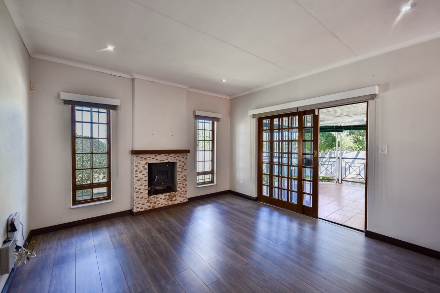 2 Bedroom Property for Sale in Erasmuskloof Gauteng