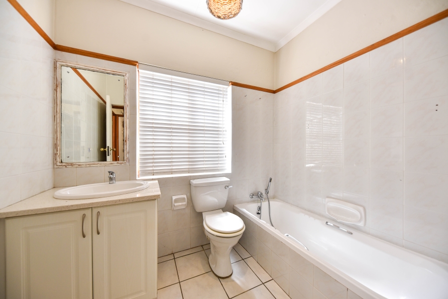 2 Bedroom Property for Sale in Erasmuskloof Gauteng