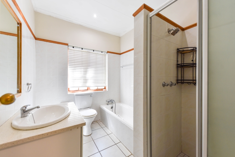 2 Bedroom Property for Sale in Erasmuskloof Gauteng