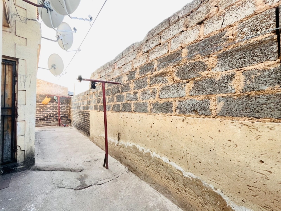 13 Bedroom Property for Sale in Ehlanzeni Gauteng