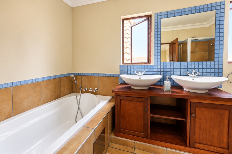 4 Bedroom Property for Sale in Sable Hills Gauteng