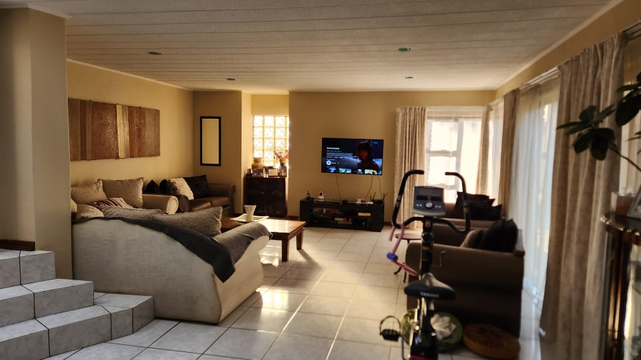 4 Bedroom Property for Sale in Meyersdal Gauteng