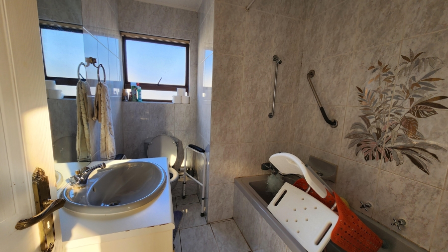 4 Bedroom Property for Sale in Meyersdal Gauteng