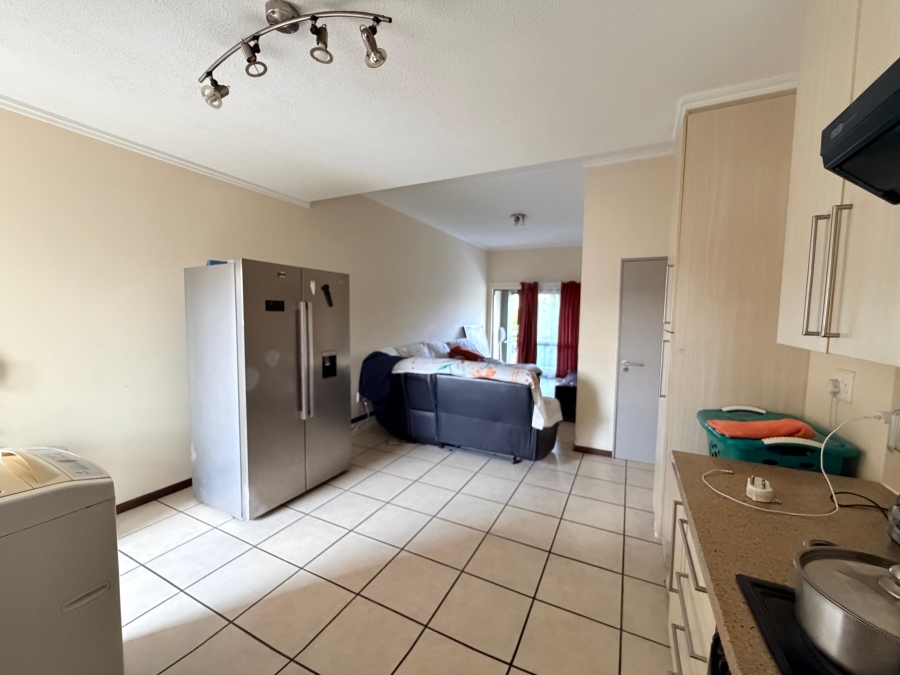 To Let 2 Bedroom Property for Rent in Lonehill Gauteng