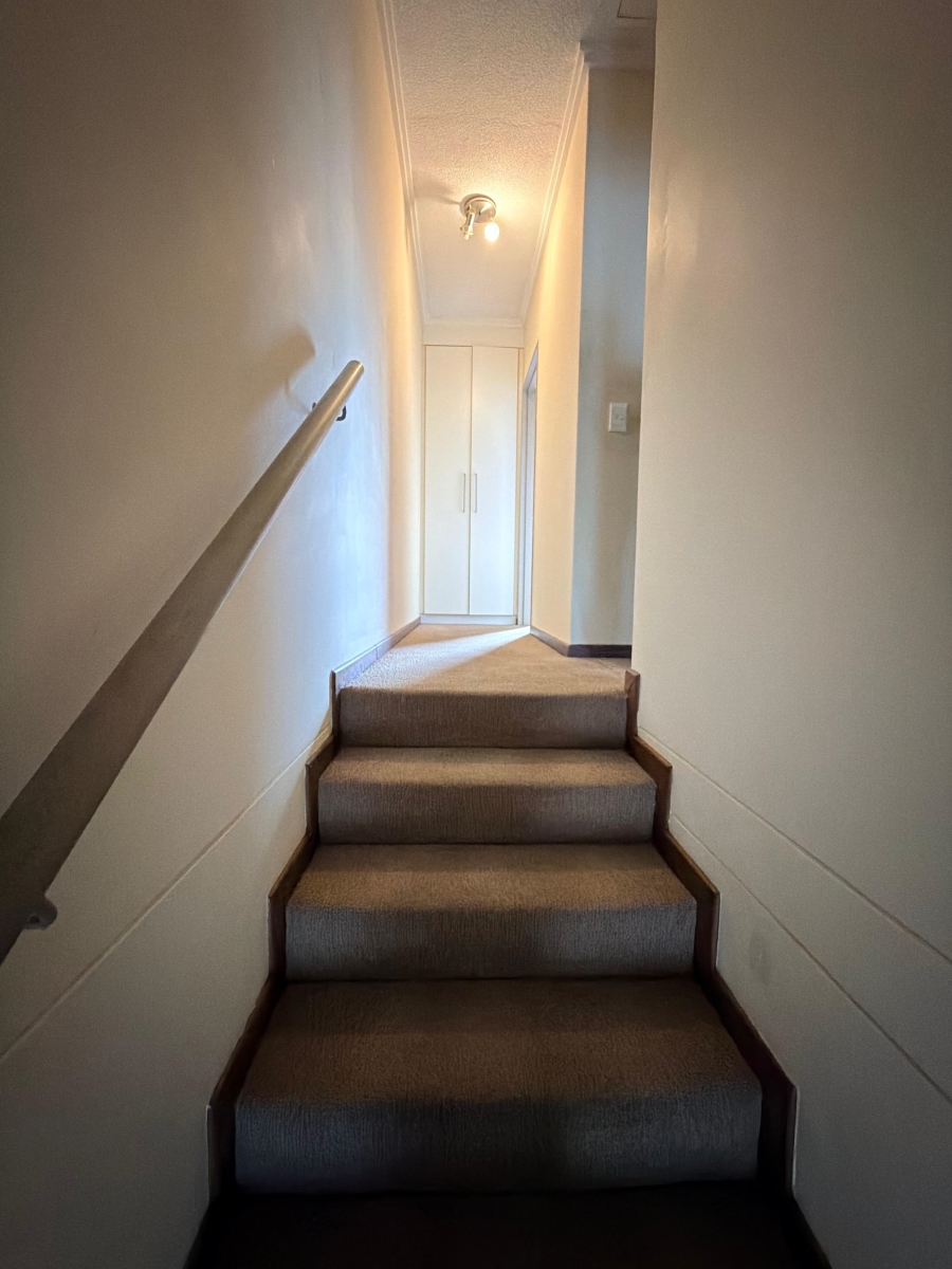 To Let 2 Bedroom Property for Rent in Lonehill Gauteng