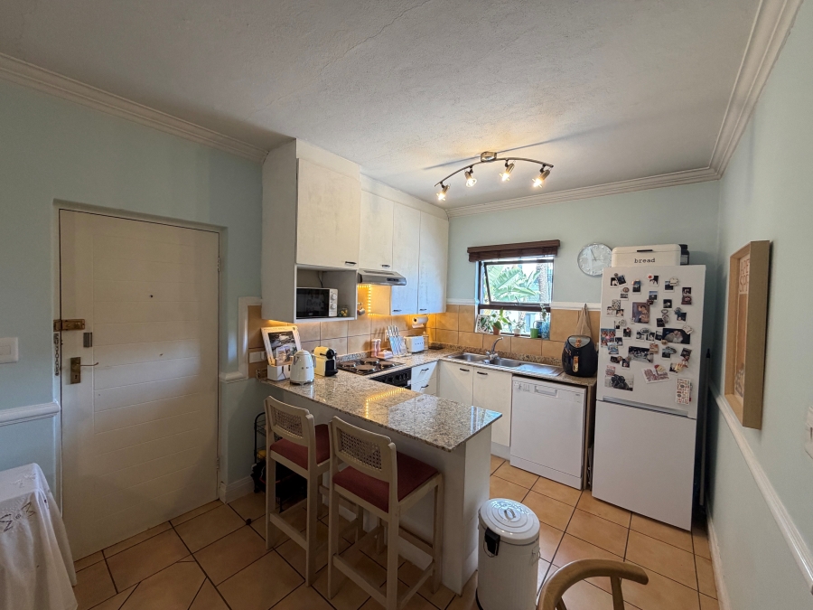 To Let 2 Bedroom Property for Rent in Melrose North Gauteng