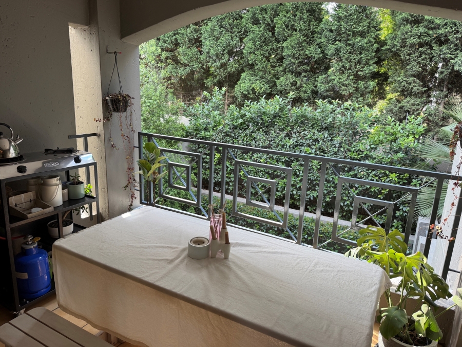 To Let 2 Bedroom Property for Rent in Melrose North Gauteng