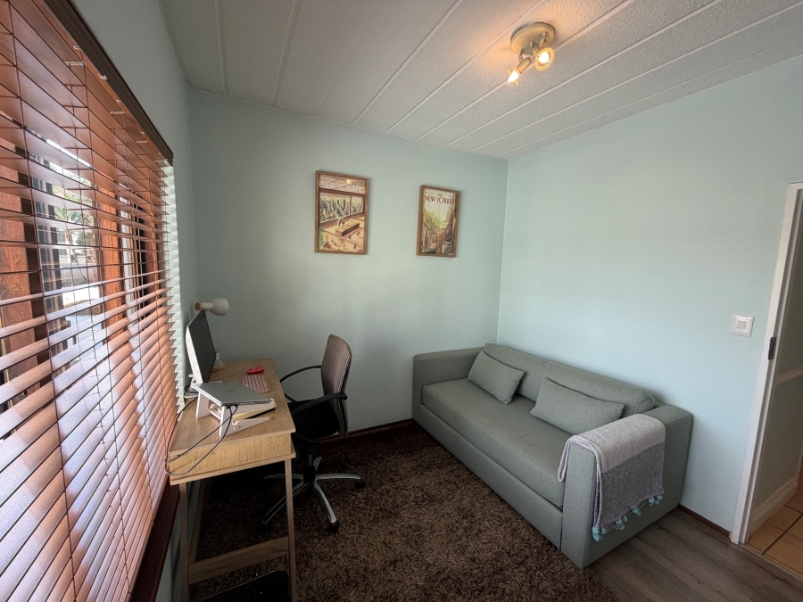 To Let 2 Bedroom Property for Rent in Melrose North Gauteng