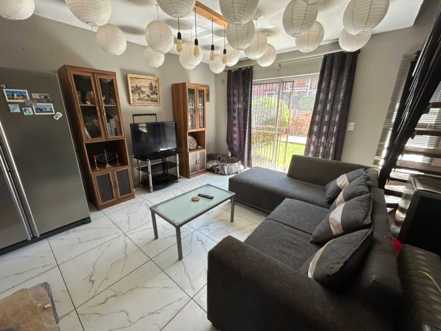 To Let 2 Bedroom Property for Rent in Wilgeheuwel Gauteng