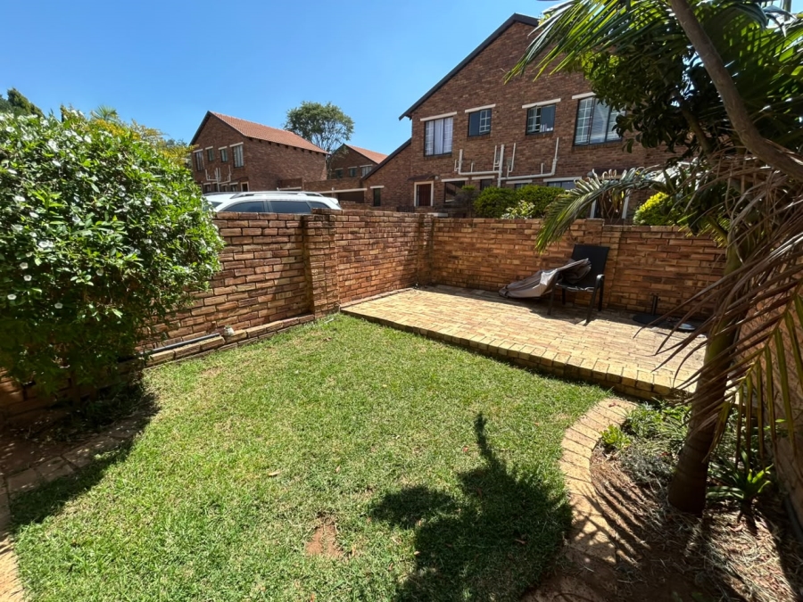 To Let 2 Bedroom Property for Rent in Wilgeheuwel Gauteng