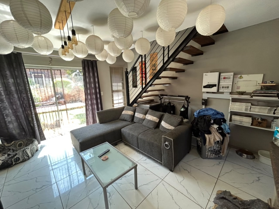 To Let 2 Bedroom Property for Rent in Wilgeheuwel Gauteng