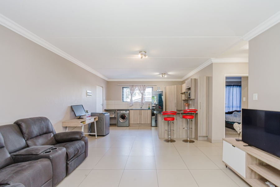 2 Bedroom Property for Sale in Broadacres Gauteng