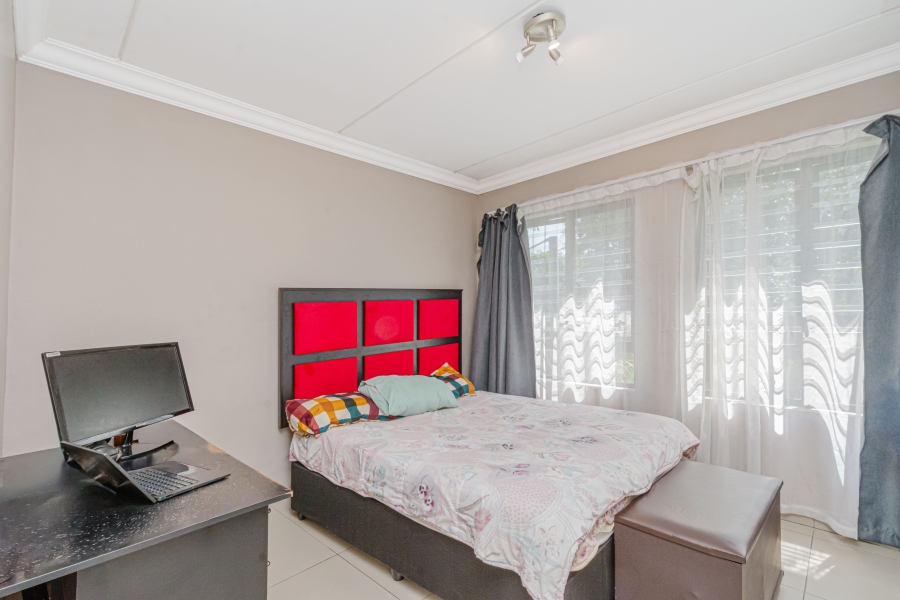 2 Bedroom Property for Sale in Broadacres Gauteng
