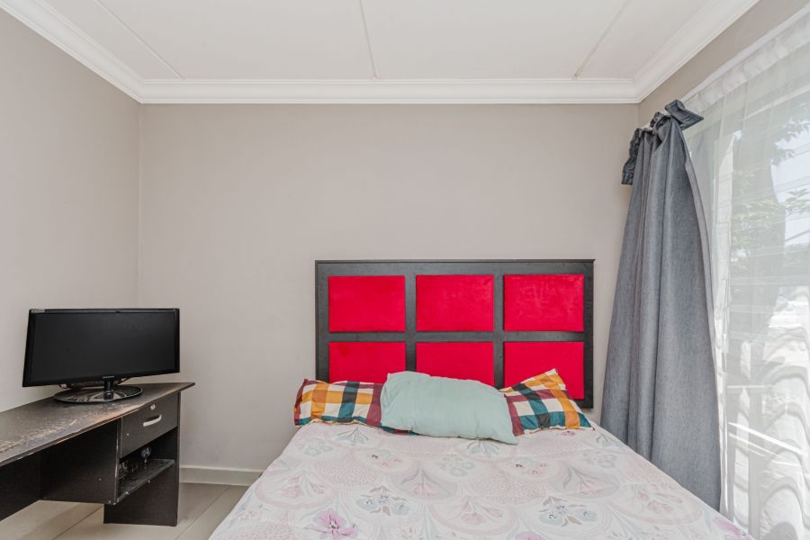 2 Bedroom Property for Sale in Broadacres Gauteng