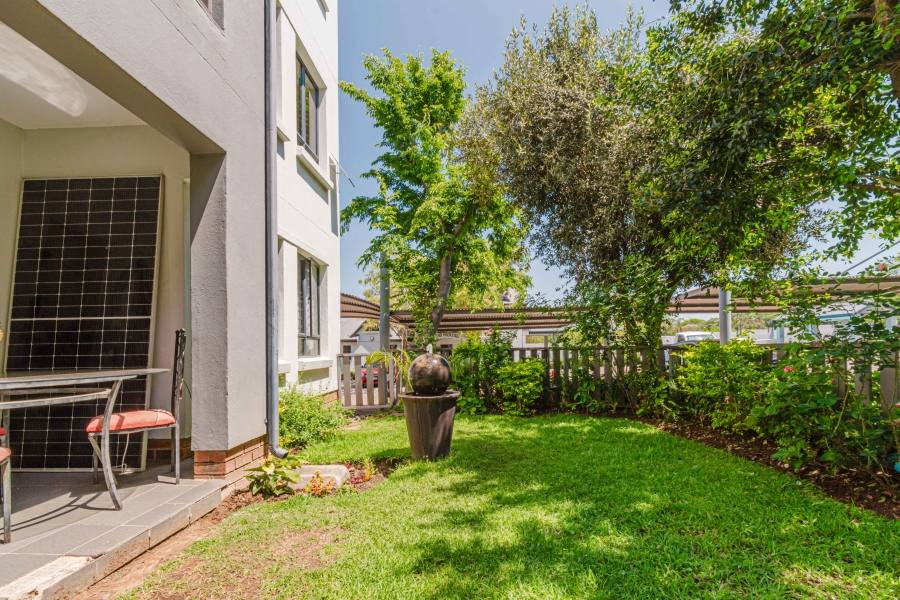2 Bedroom Property for Sale in Broadacres Gauteng