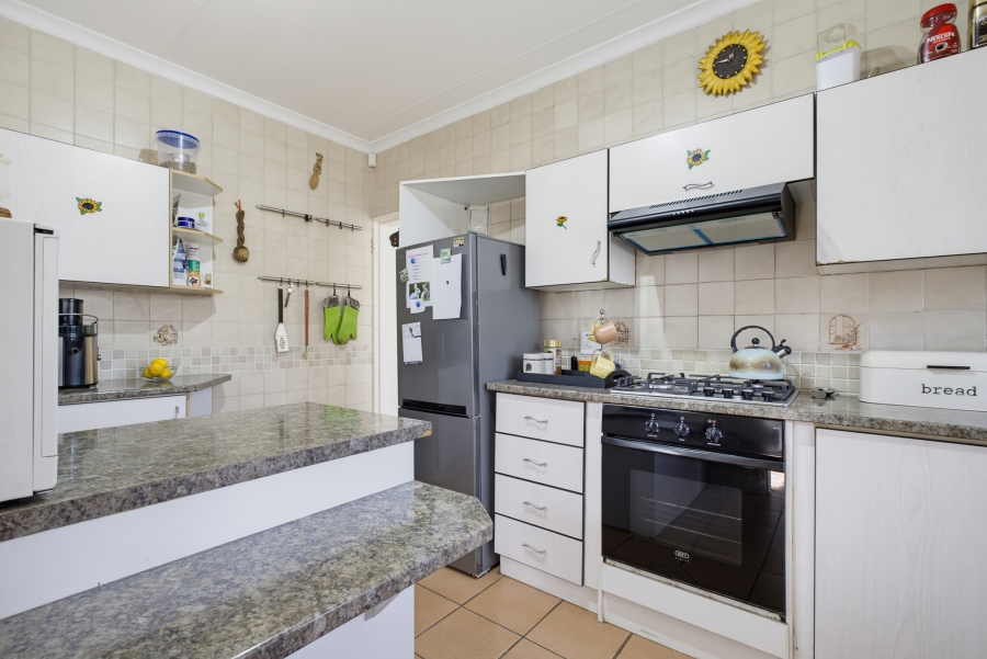 3 Bedroom Property for Sale in Van Riebeeck Park Gauteng