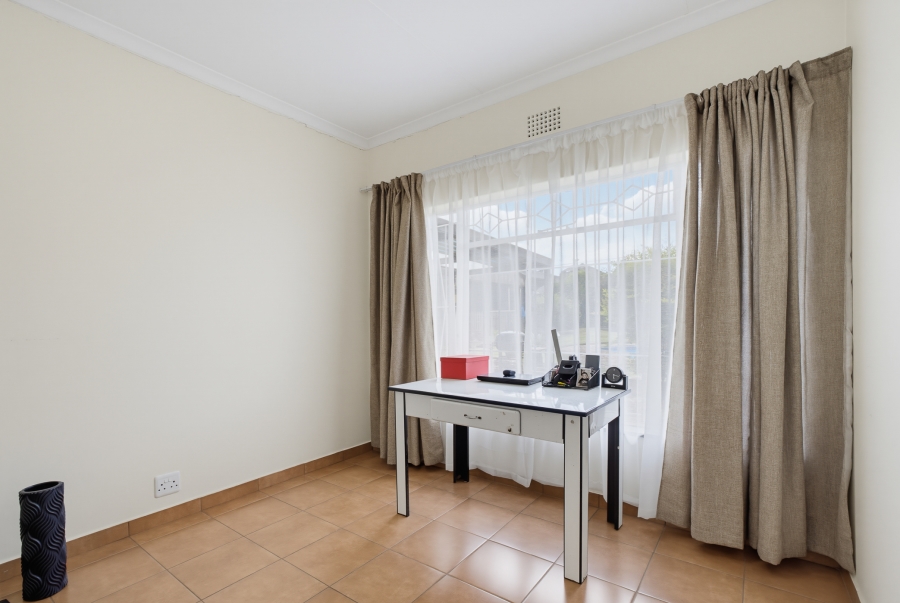 3 Bedroom Property for Sale in Van Riebeeck Park Gauteng