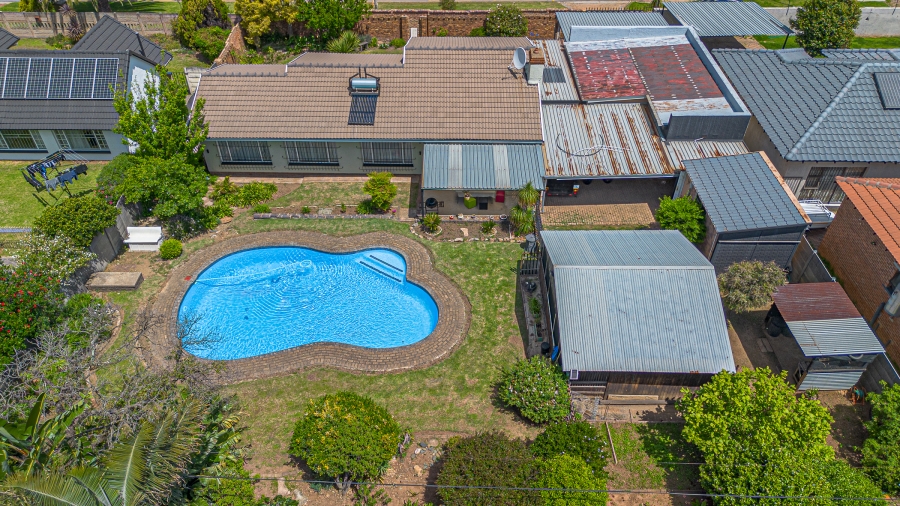 3 Bedroom Property for Sale in Van Riebeeck Park Gauteng