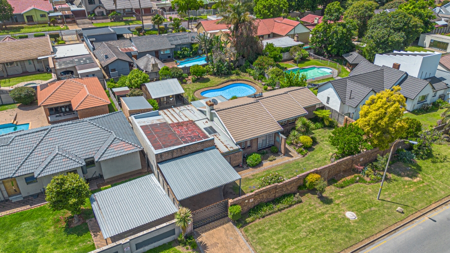 3 Bedroom Property for Sale in Van Riebeeck Park Gauteng