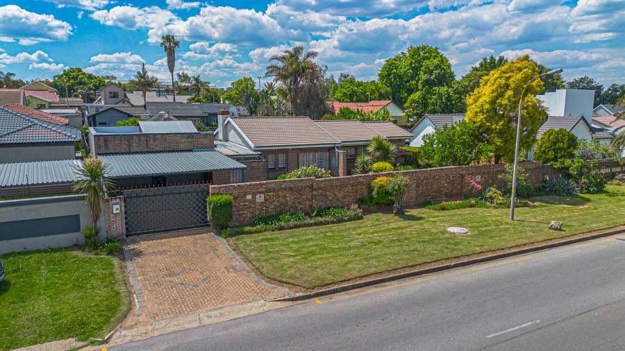 3 Bedroom Property for Sale in Van Riebeeck Park Gauteng