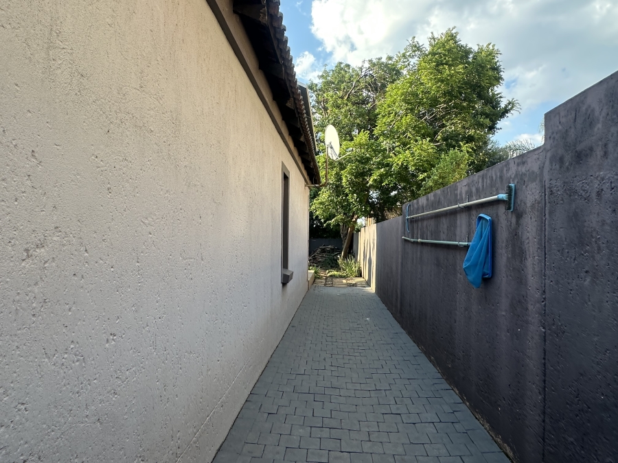 3 Bedroom Property for Sale in Midstream Estate Gauteng