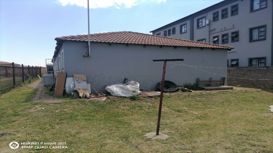 8 Bedroom Property for Sale in Bedworth Park Gauteng