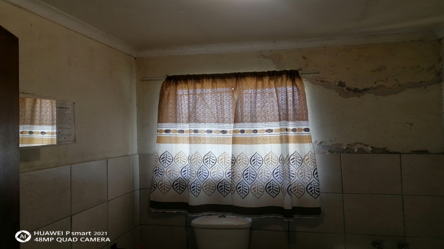 8 Bedroom Property for Sale in Bedworth Park Gauteng