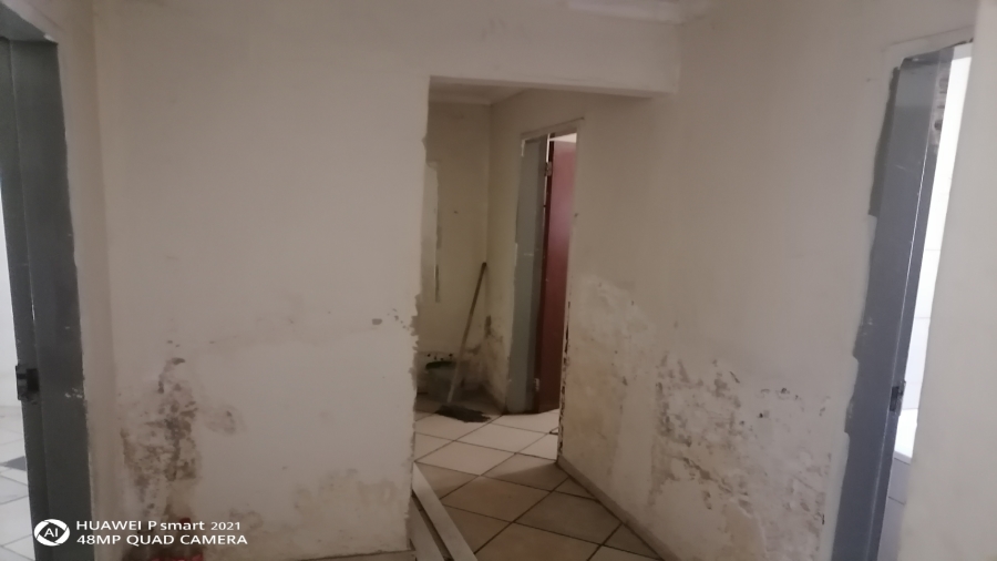 8 Bedroom Property for Sale in Bedworth Park Gauteng