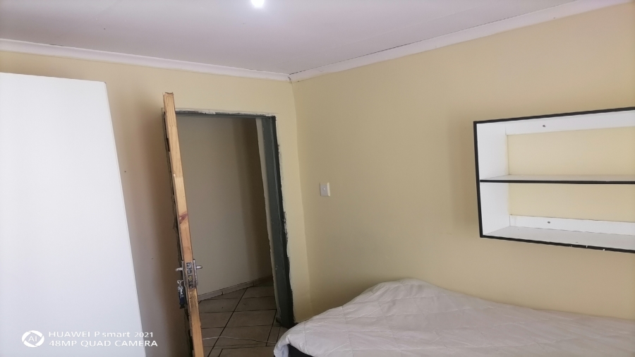 8 Bedroom Property for Sale in Bedworth Park Gauteng