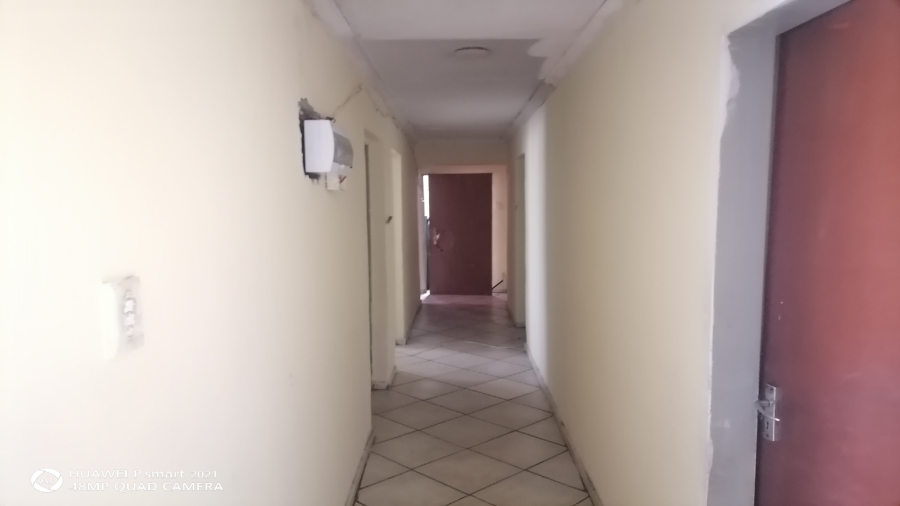 8 Bedroom Property for Sale in Bedworth Park Gauteng