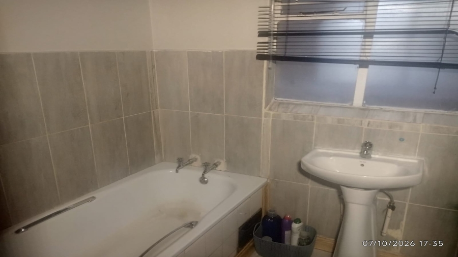 2 Bedroom Property for Sale in Ardenwold SH Gauteng