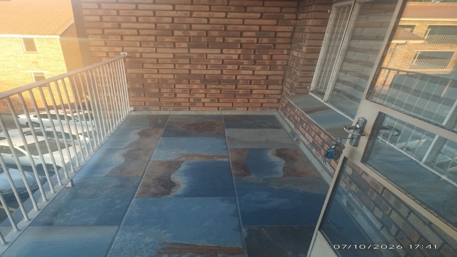 2 Bedroom Property for Sale in Ardenwold SH Gauteng