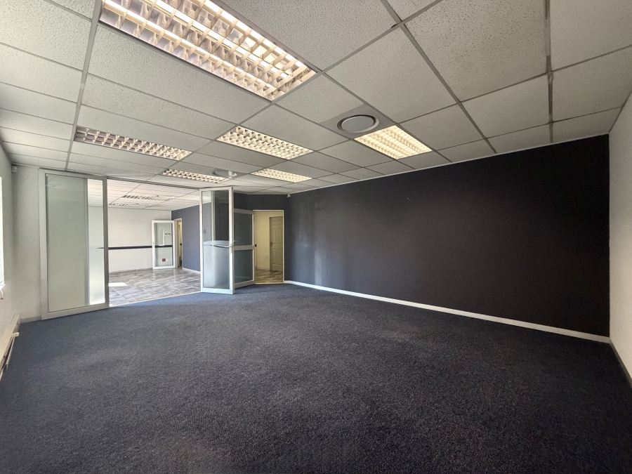 Commercial Property for Sale in Die Hoewes Gauteng