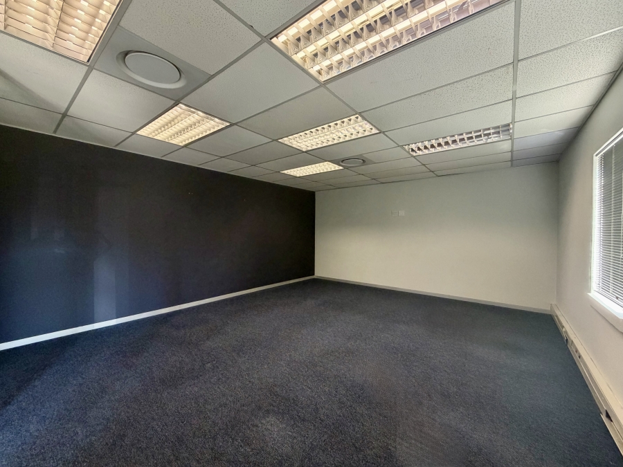 Commercial Property for Sale in Die Hoewes Gauteng