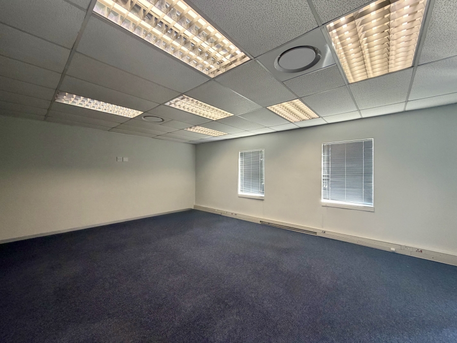 Commercial Property for Sale in Die Hoewes Gauteng