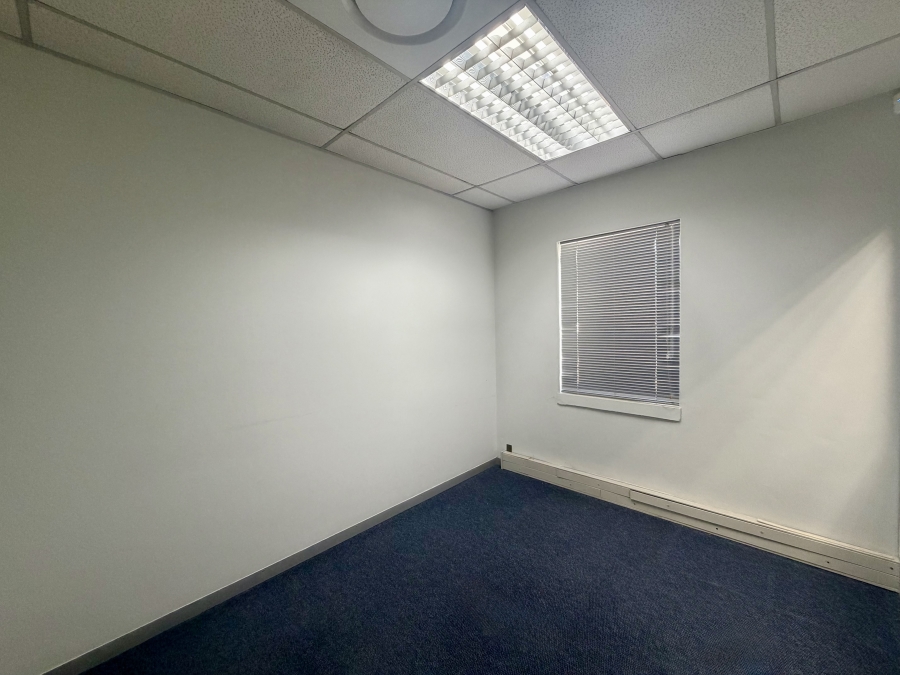 Commercial Property for Sale in Die Hoewes Gauteng