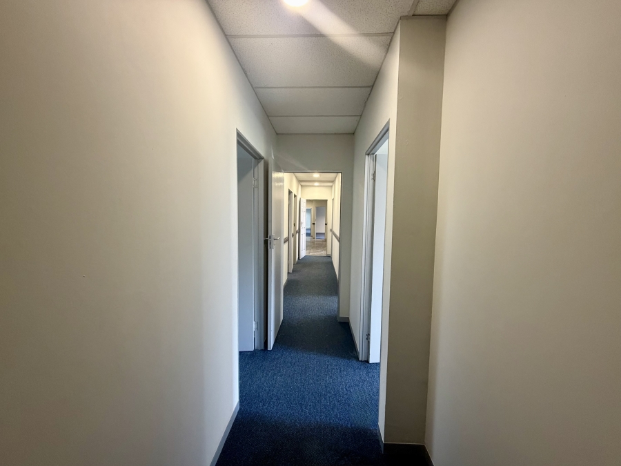 Commercial Property for Sale in Die Hoewes Gauteng